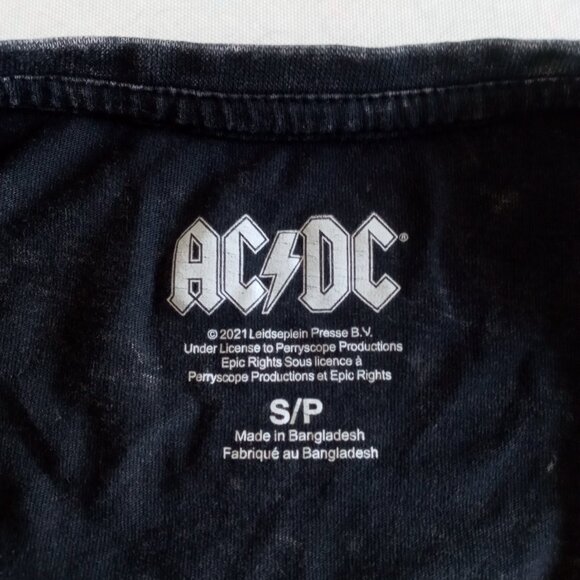 AC/DC  "For those About To Rock we salute you" Black Tee size small - Picture 6 of 7